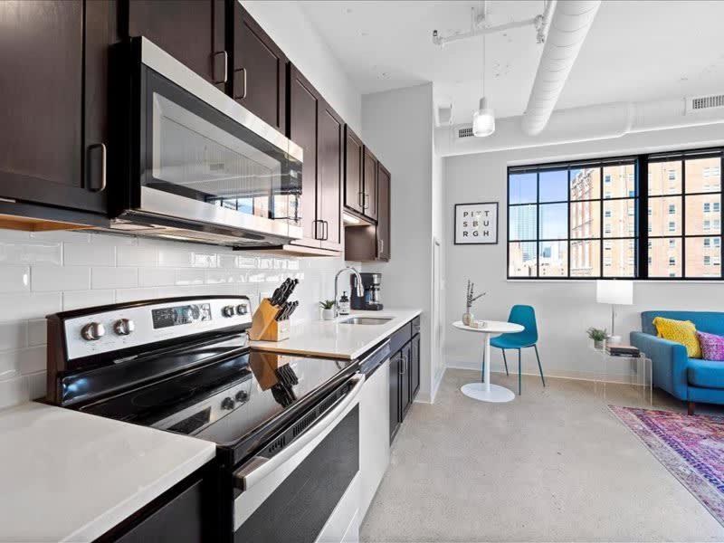Cozysuites Modern 1Br, Downtown Pittsburgh Bagian luar foto