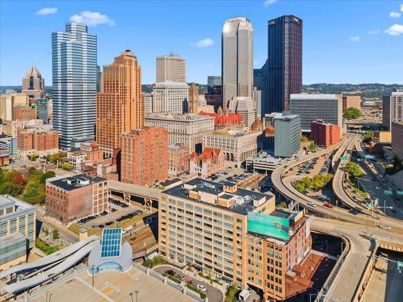 Cozysuites Modern 1Br, Downtown Pittsburgh Bagian luar foto