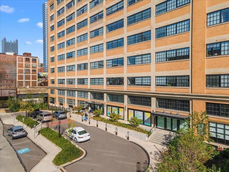 Cozysuites Modern 1Br, Downtown Pittsburgh Bagian luar foto